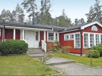 Three-Bedroom Holiday home 0 in SaltsjГ¶-Boo 