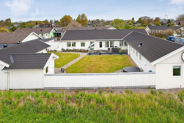 Seven-Bedroom Holiday home in Borgholm 
