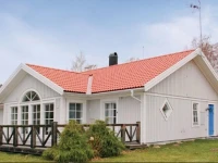 Holiday home SlГҐnbГ¤rsringen Brandstorp 