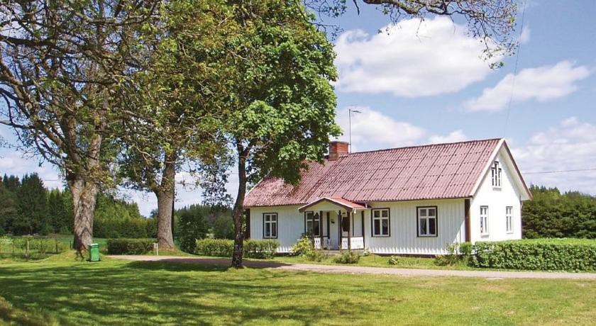 Holiday home VГ¤stra Hulu PГҐbo Broaryd 