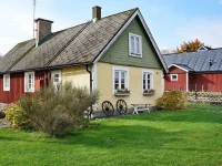 Two-Bedroom Holiday home in BromГ¶lla 