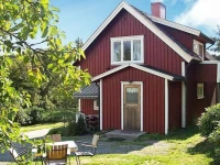 Two-Bedroom Holiday home in Hamburgsund 