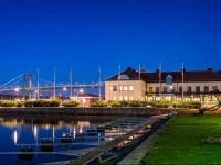 Dockyard Hotel 