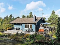 Two-Bedroom Holiday home in GrГ¤ddГ¶ 