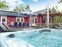 Three-Bedroom Holiday home in Hallstavik 
