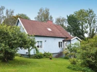 Four-Bedroom Holiday home in Gullabo 