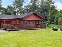 Three-Bedroom Holiday home in HГ¤stveda 