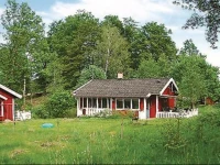 Holiday home HГ¶galt Hishult 