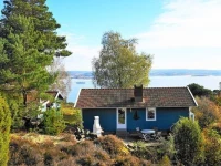 Two-Bedroom Holiday home in HГ¶viksnГ¤s 1 