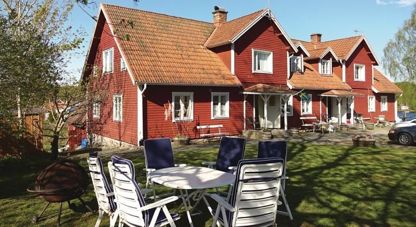 Four-Bedroom Apartment with Lake View in Immeln 
