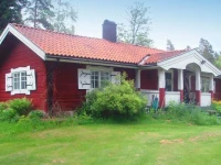 Two-Bedroom Holiday home in Vintrosa 