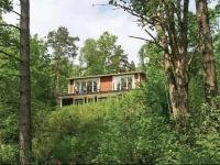 Holiday home Г–stra HГ¤radsvГ¤gen KnГ¤red 