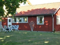 Two-Bedroom Holiday home in Ljungbyholm 
