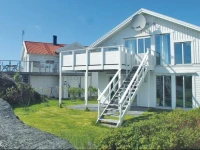 Holiday home SkrГ¤ddarevГ¤gen Kyrkesund V 