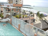 La Barca Hotel 