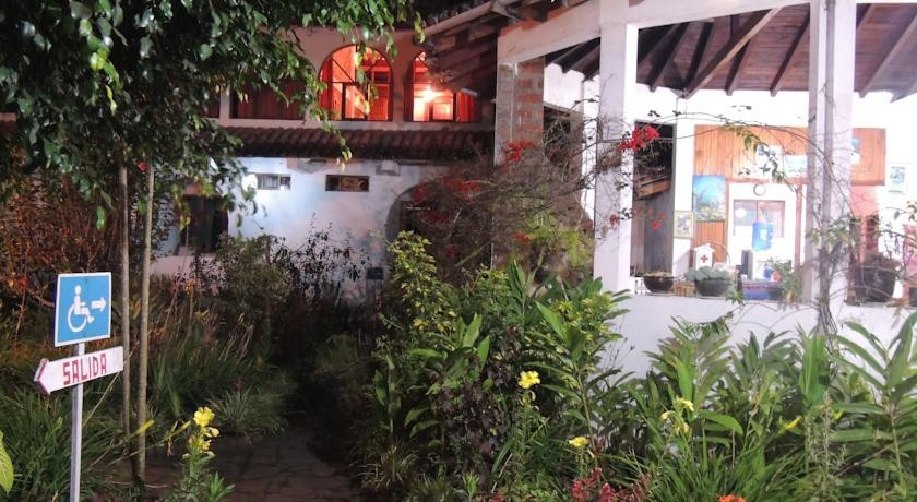 La Petite Auberge Banos 
