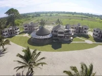 Eden Blue Beachside Inn 