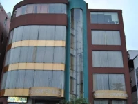 Gold Center Hotel 