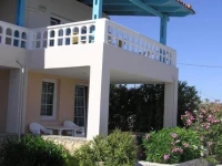 Nicolas Apartments 