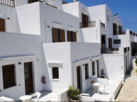 Kiki Hotel