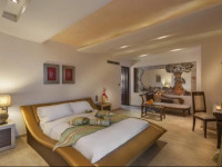 Iakovakis Suites & Spa