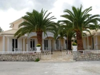 Mentikas Studios 3*