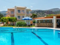 Manolis Apartments 