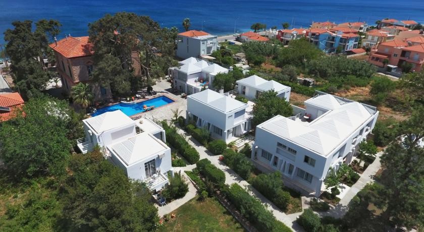 Loriet Hotel 2*