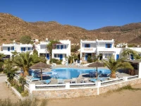 Island House 3*