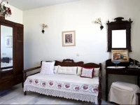 Chateau Zevgoli 2*