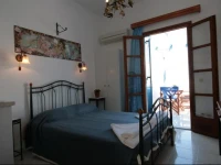 Studios Bourgos I 