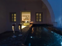 Oia Suites 3*