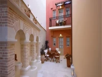 Casa Moazzo Suites and Apartments 3*