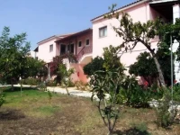 Billy & Sandra Apartments 