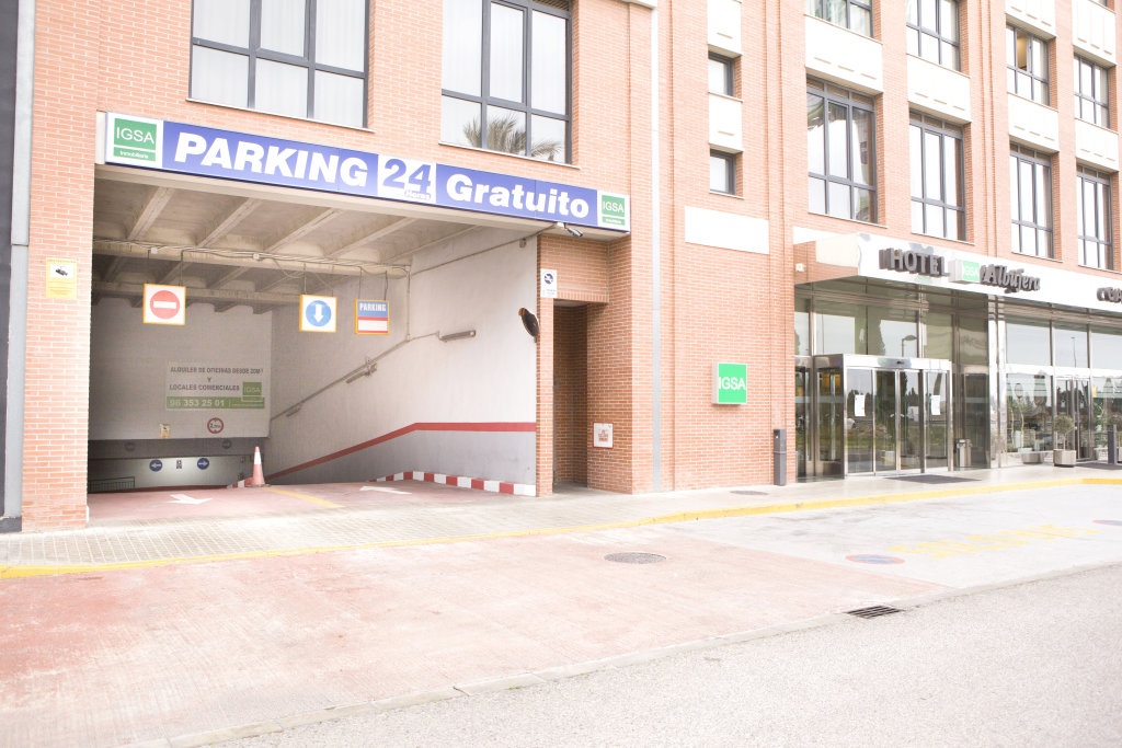 Aparthotel Albufera 4*