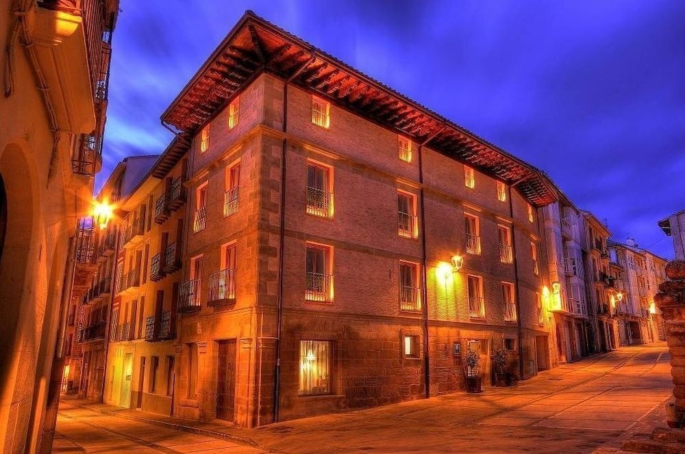 Hospederia Chapitel 4*