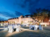 FC Hotel Hotelux 4*