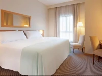Tryp Leon Hotel 4*