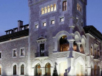 Castillo Del Bosque La Zoreda