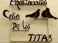La Casa de Las Titas 2*