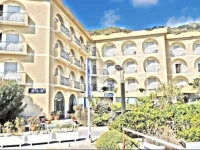 Hotel Ristorante La Scogliera 4*
