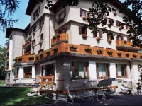 Hotel Des Geneys 4*