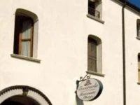 Tavernola - Locanda Di Campagna 3*