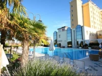 Zanhotel Centergross 4*