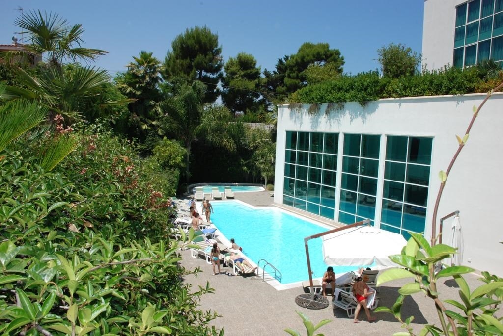 Nicotel Bisceglie 4*