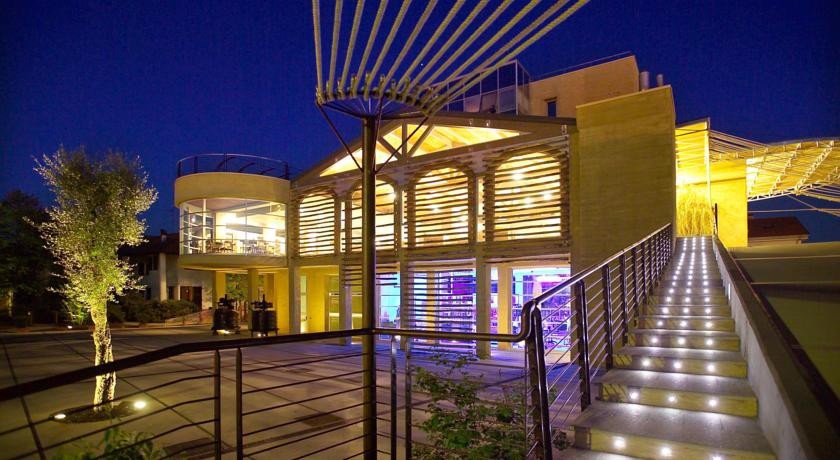 Albergo Cantine Ascheri 4*