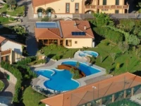 Parmenides Farm Holiday 