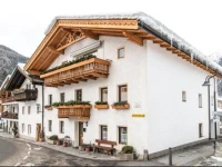 Apartments Heidenberger Delle Scuole 