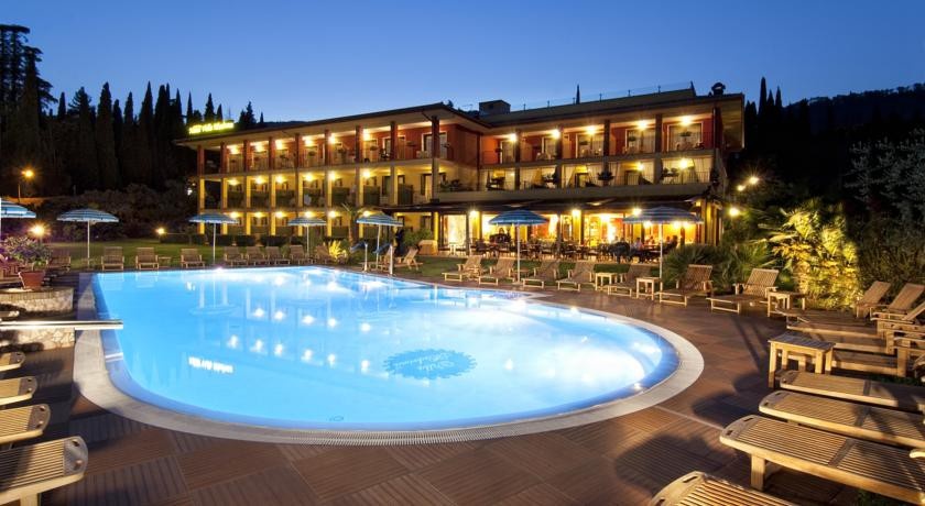 Hotel Villa Madrina 4*
