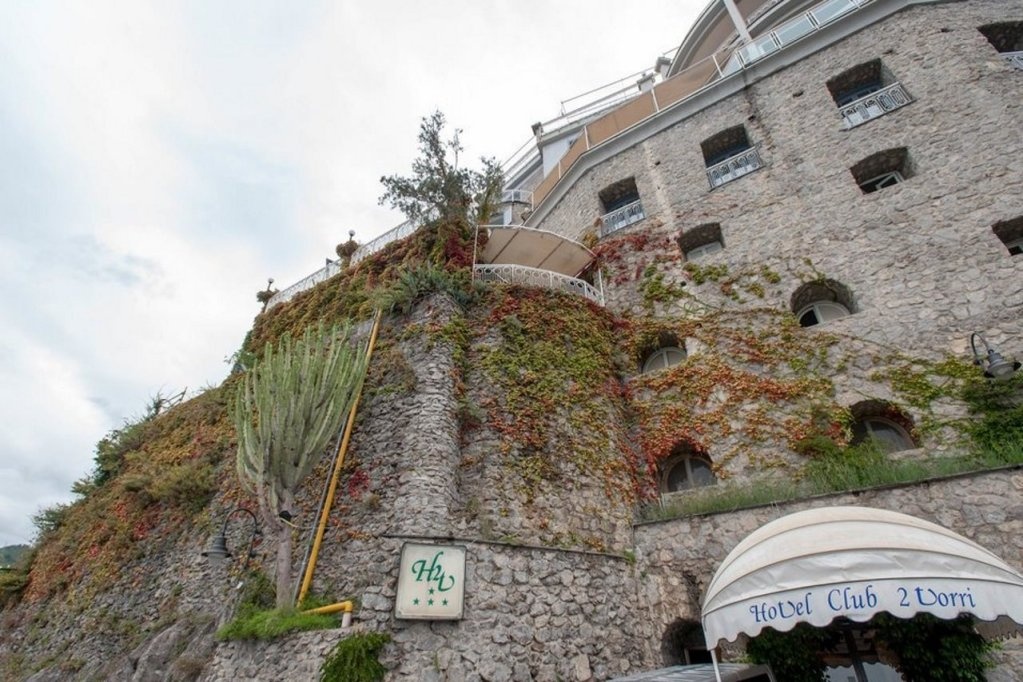 Hotel Club Due Torri 4*